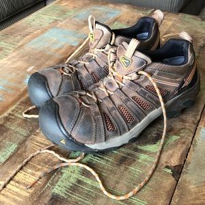 Keen steel toe shoes